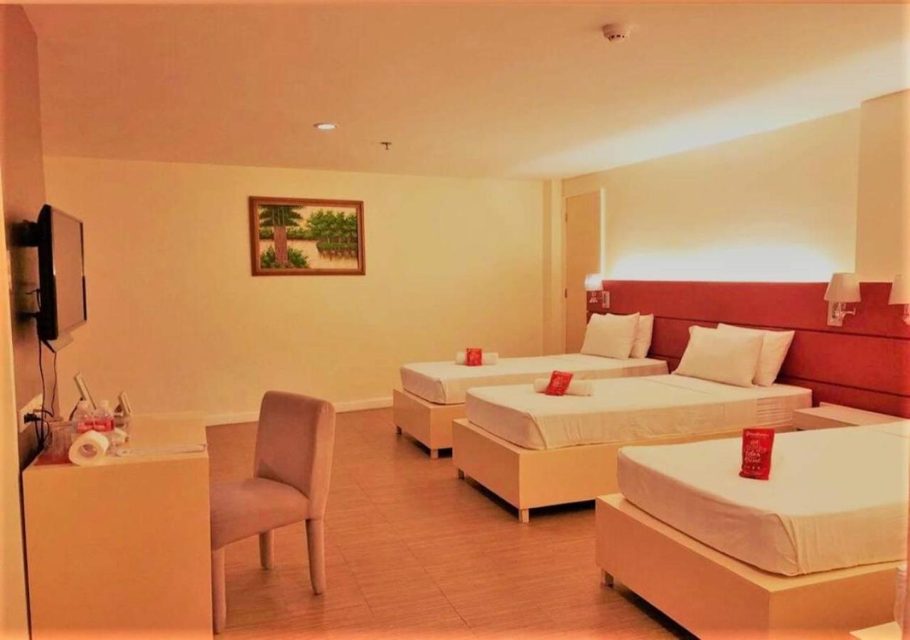 เรดดอร์ซ พลัส เนียร์ ไกซาโน มอลล์ กาลิโบ Hotel ห้อง รูปภาพ