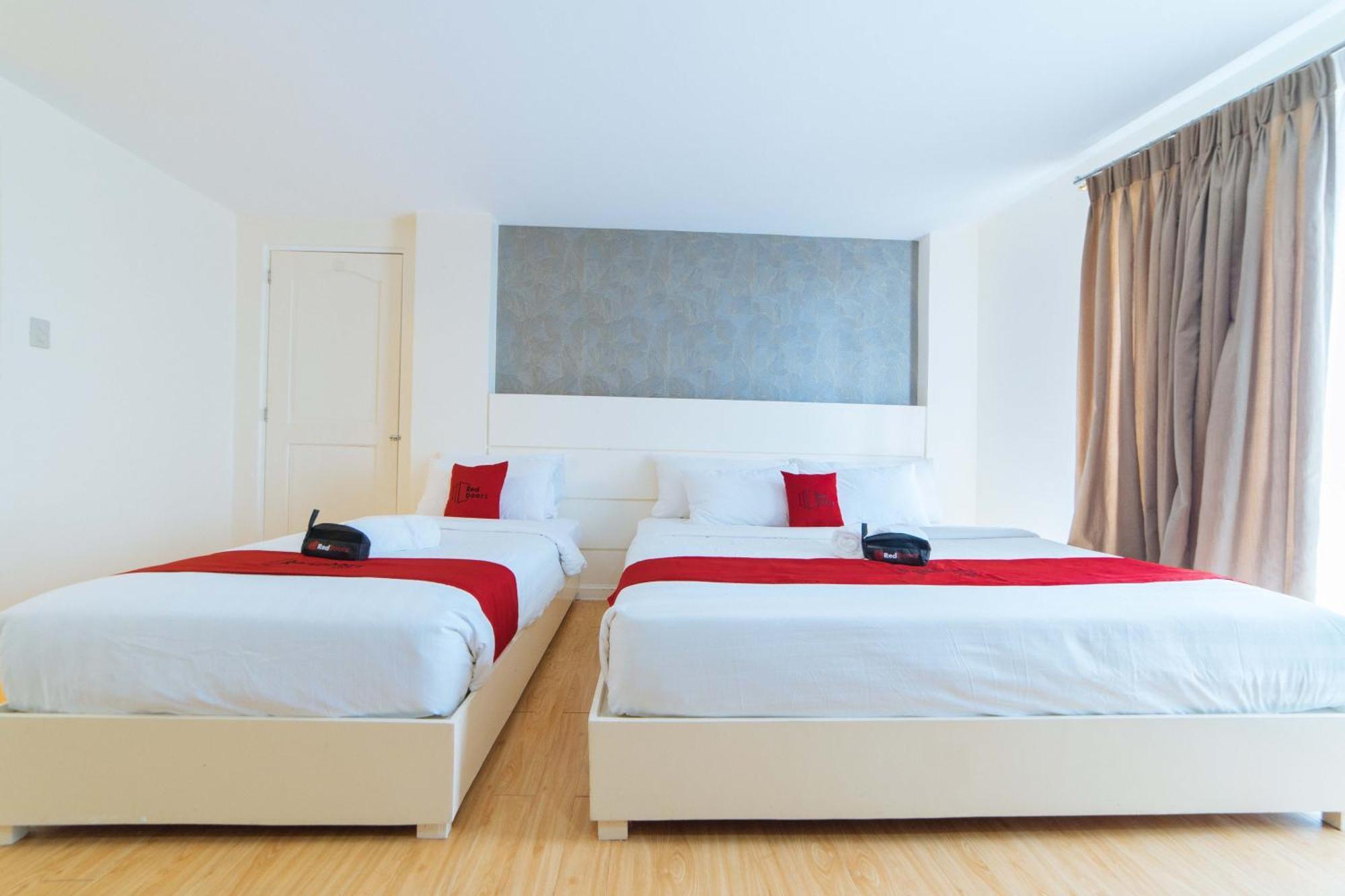 เรดดอร์ซ พลัส เนียร์ ไกซาโน มอลล์ กาลิโบ Hotel ภายนอก รูปภาพ