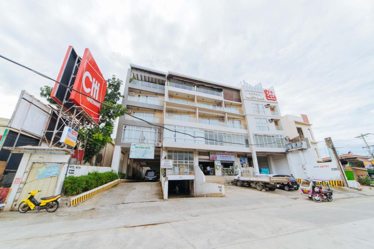 เรดดอร์ซ พลัส เนียร์ ไกซาโน มอลล์ กาลิโบ Hotel ภายนอก รูปภาพ