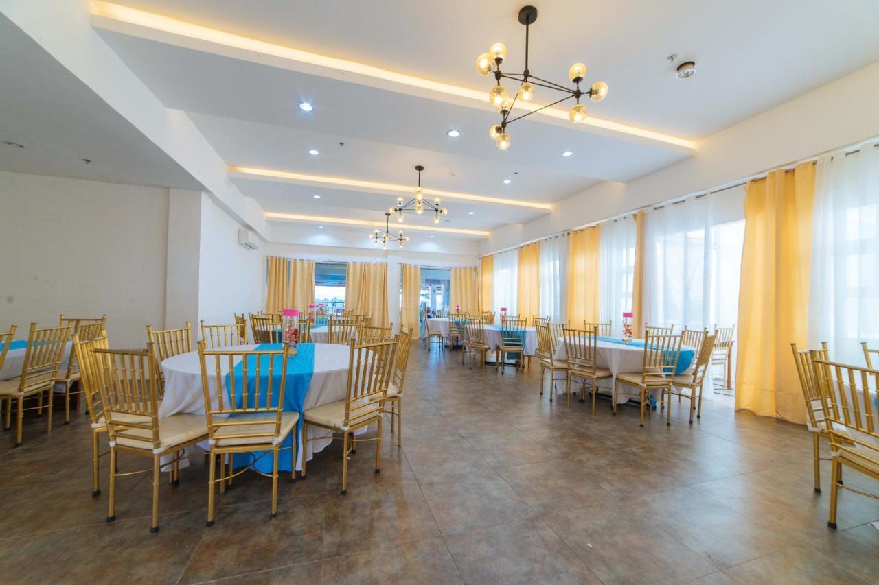 เรดดอร์ซ พลัส เนียร์ ไกซาโน มอลล์ กาลิโบ Hotel ภายนอก รูปภาพ