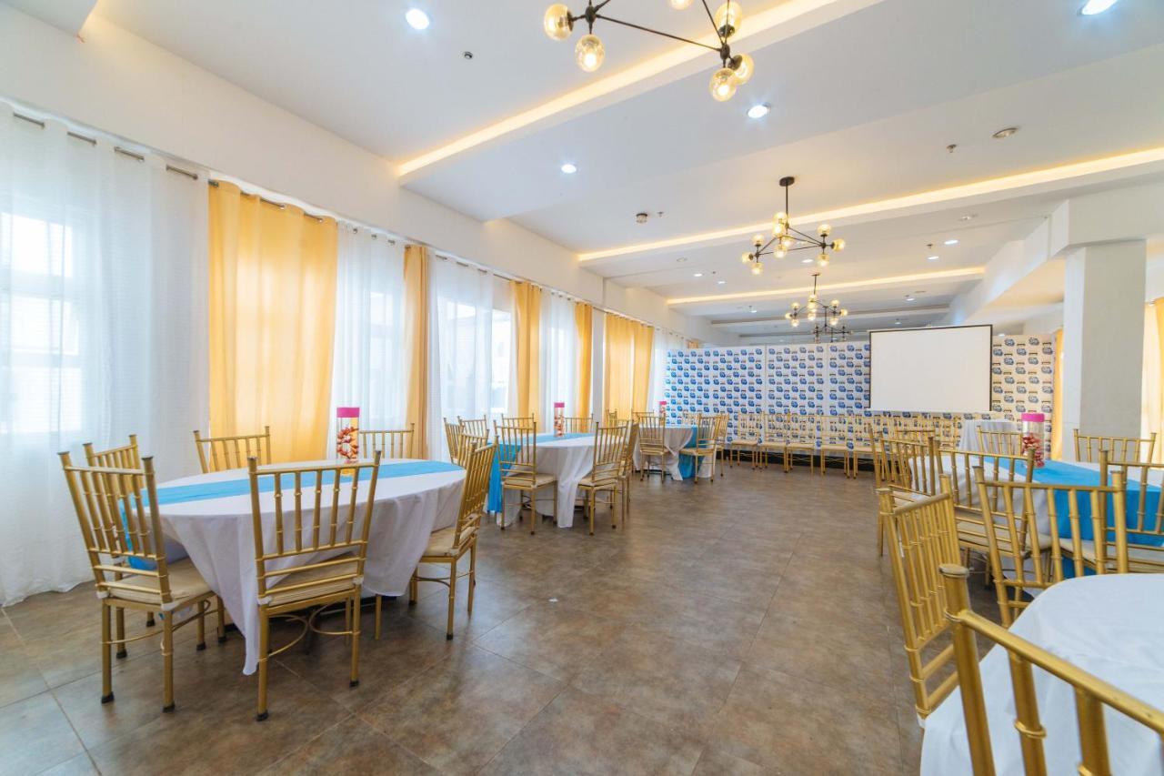 เรดดอร์ซ พลัส เนียร์ ไกซาโน มอลล์ กาลิโบ Hotel ภายนอก รูปภาพ